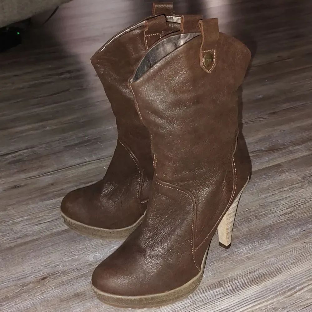Dacris  European designed brown heel cowgirl cowboy boots  Sz 8